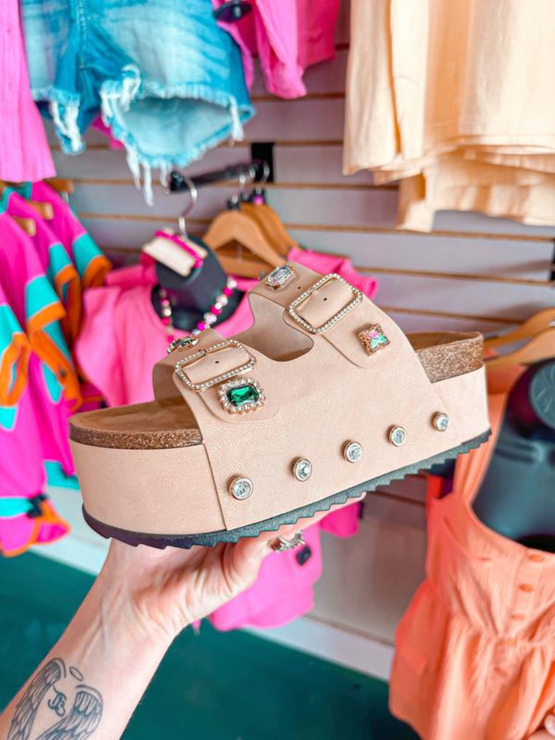 Jewlz Platform Sandals