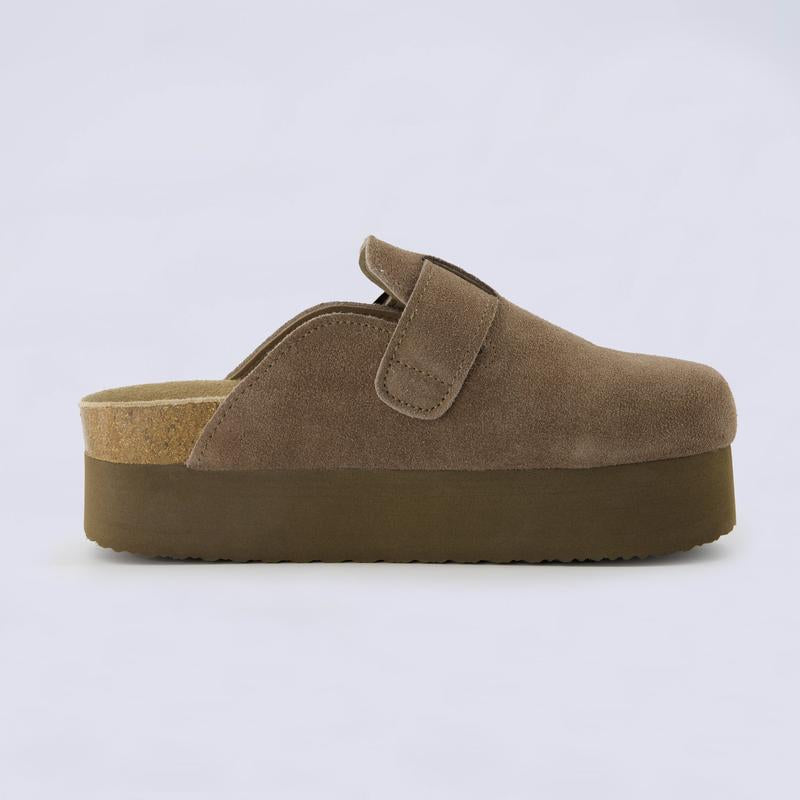 Cushionaire Women'S Granola 2 Suede Platform Clogs