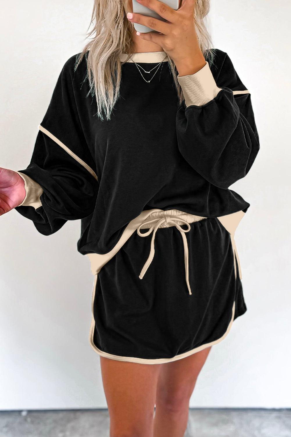 Black Color Contrast Loose Pullover and Tie Skort Set